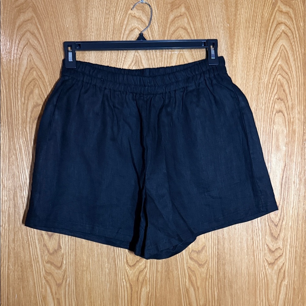 Women’s Black Elastic-Waist Athletic Shorts